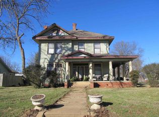 904 W Elm St, Durant, OK 74701