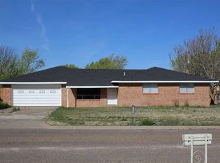 1607 Blevins St, Hereford, TX 79045