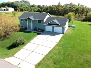 107 Sunset Dr, Saint Martin, MN 56376