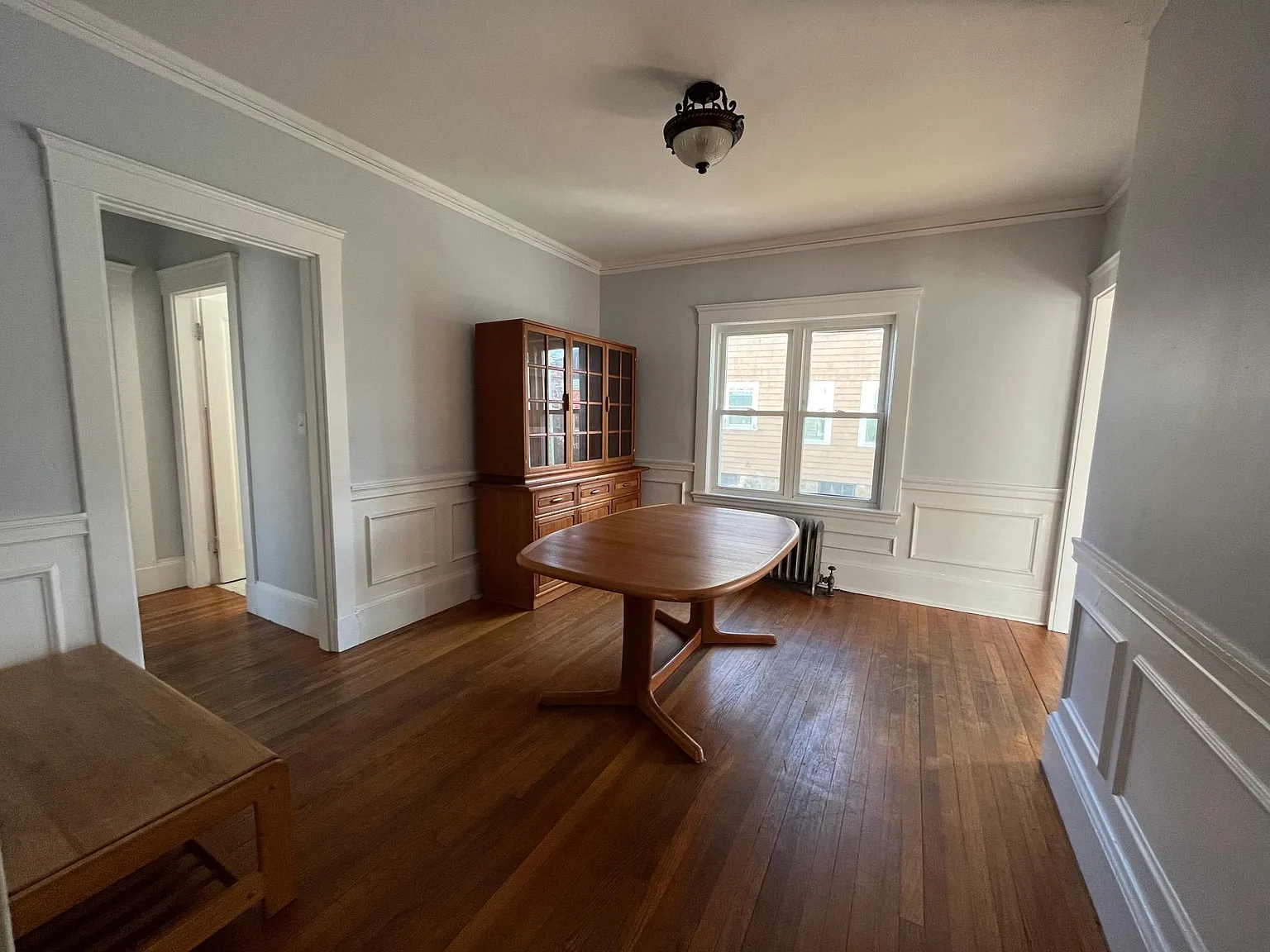 3 bed, 1335 sqft, $3,200 — Photo 3