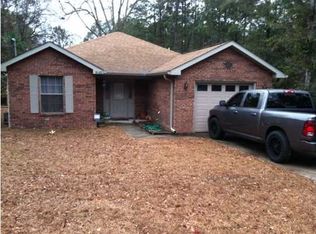 5180 Lake Dr S, Crestview, FL 32539