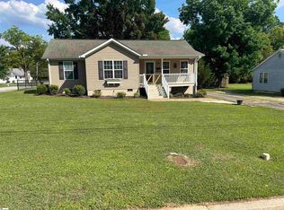 306 Shands St, Clinton, SC 29325