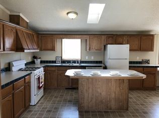 1672 Pinecroft Dr, Monroe, MI 48161