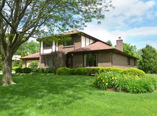 205 S Gail Ct, Prospect Heights, IL 60070