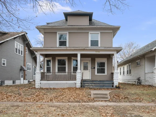 1234 12th St, Rock Island, IL 61201