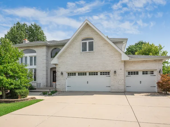 10831 Grandview Dr, Palos Park, IL 60464