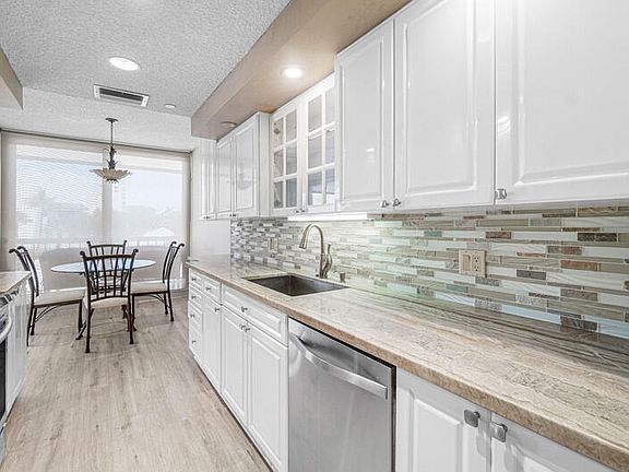 5th image of 4748 S OCEAN Boulevard #2A