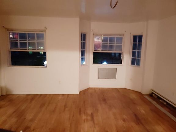 2nd image of 241 E 28th St #2