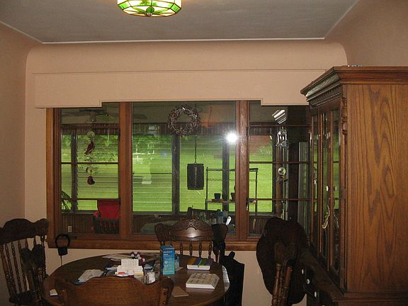 5th image of 7217 Elmland Ave