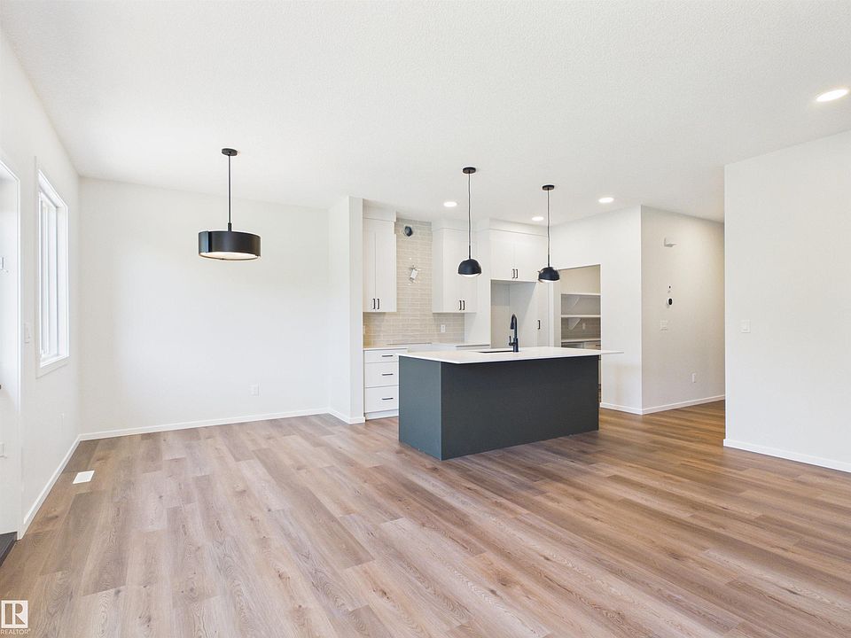 1st image of 119 Hilton Cv