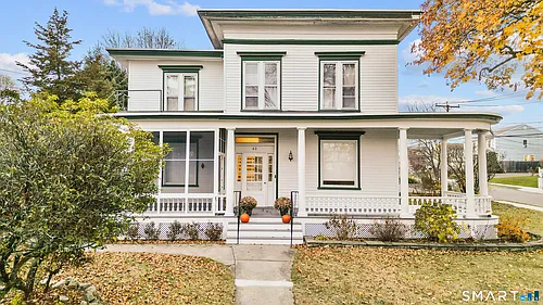 43 Elmwood Ave Photo 1