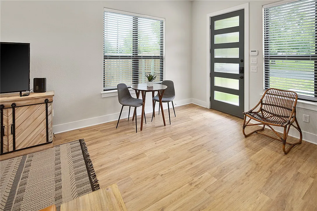 1 bed, 437 sqft, $1,250 — Photo 4