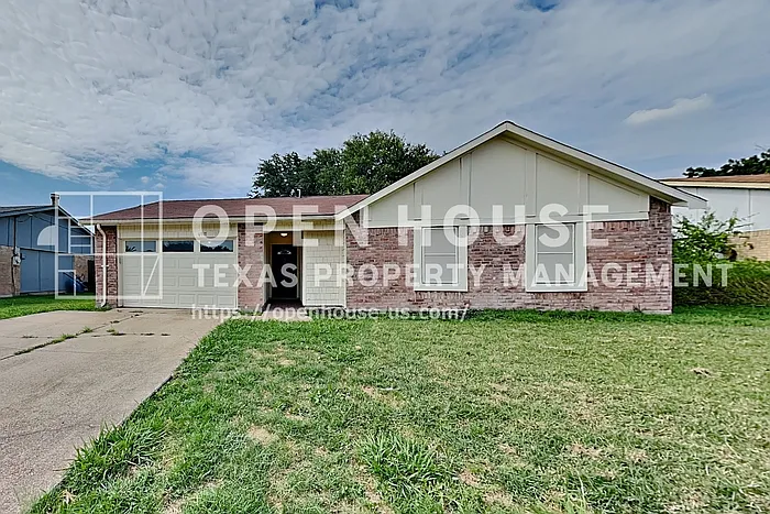 6917 Lincolnshire Ln