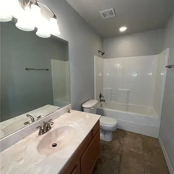 1280 Colonel Salomon Dr — Photo 8