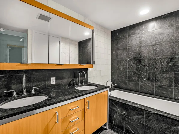 100 West 58th Street image 8 of 13