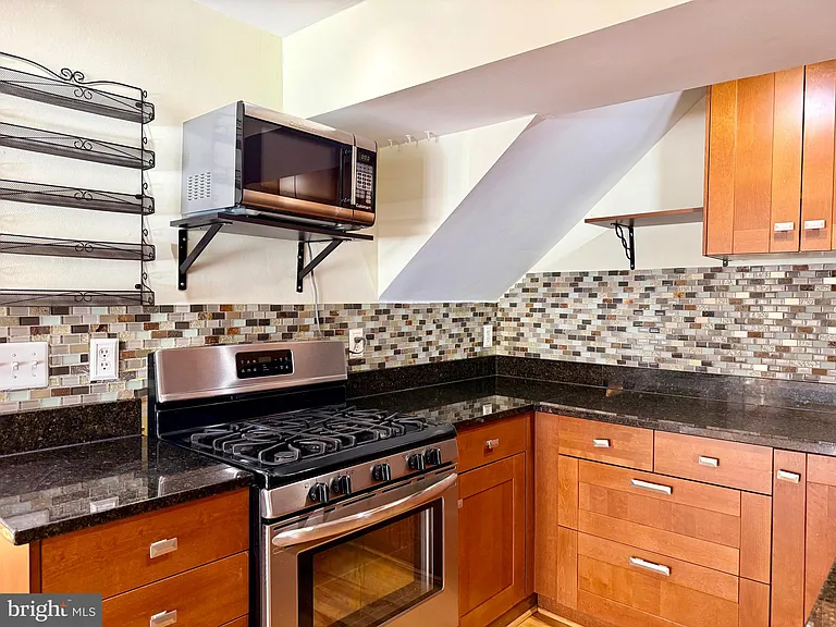 3001 S Grant St — Photo 10