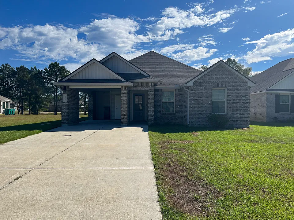 30732 Gabby Ln