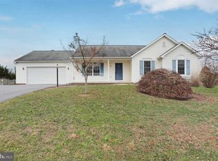 15920 Rhododendron Dr, Hagerstown, MD 21740