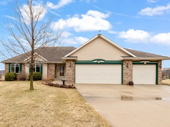 540 Overlook PASS, Fredonia, WI 53021