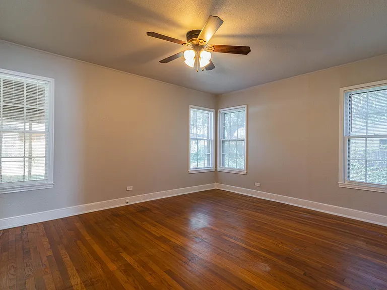 609 S Pecan Ave — Photo 12