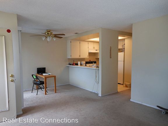 2nd image of 486 Sieber Ct