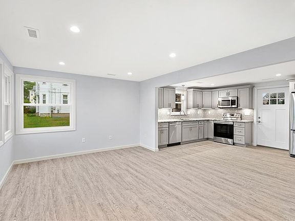 3rd image of 66 Hobson Ave