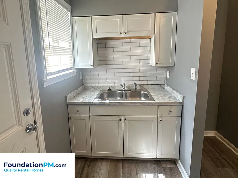 3105 Yale Ave — Photo 3