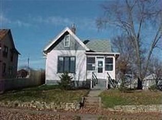 702 12th Ave S, Clinton, IA 52732