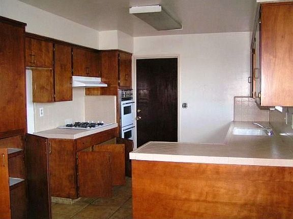 3rd image of 2391 W Ontario Ave