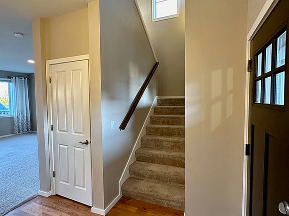 3rd image of 8114 205th Ave E