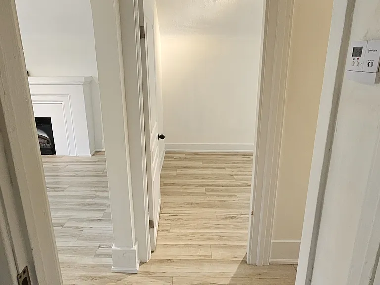17 Bowes Ave #2 — Photo 8