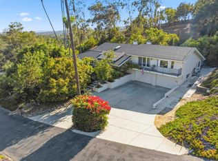 3830 Lake Garden Dr, Fallbrook, CA 92028