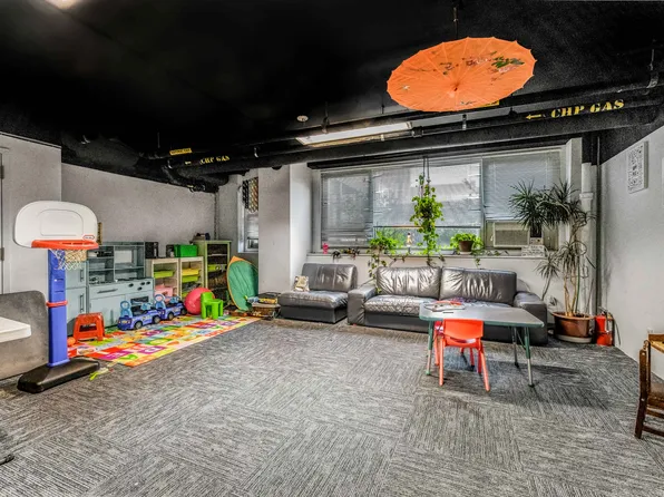 900 West 190th Street image 19 of 25