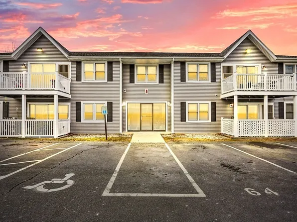 450 Somerset Ave APT 608, Taunton, MA 02780