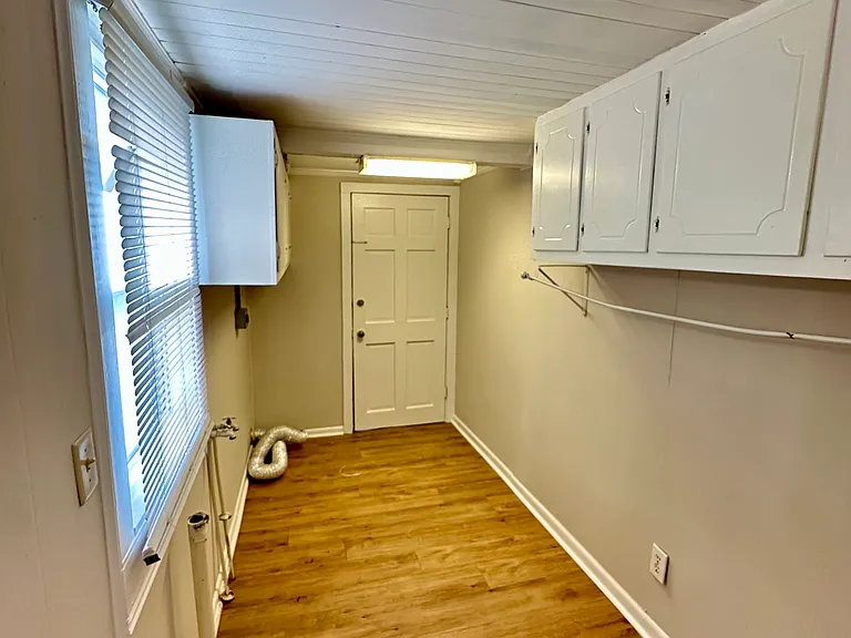 208 King St — Photo 10