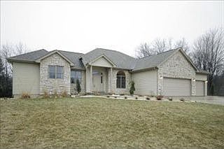 1st image of 124 Breckenridge Ln