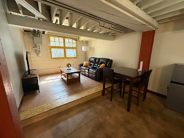 2600 Montana Ave — Photo 9