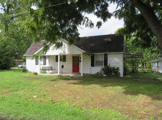 901 N Jackson St, West Frankfort, IL 62896
