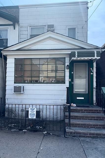 1st image of 104-12 38th Avenue