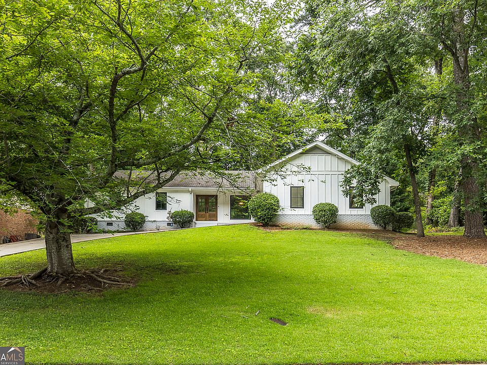1st image of 2364 Sandell Dr