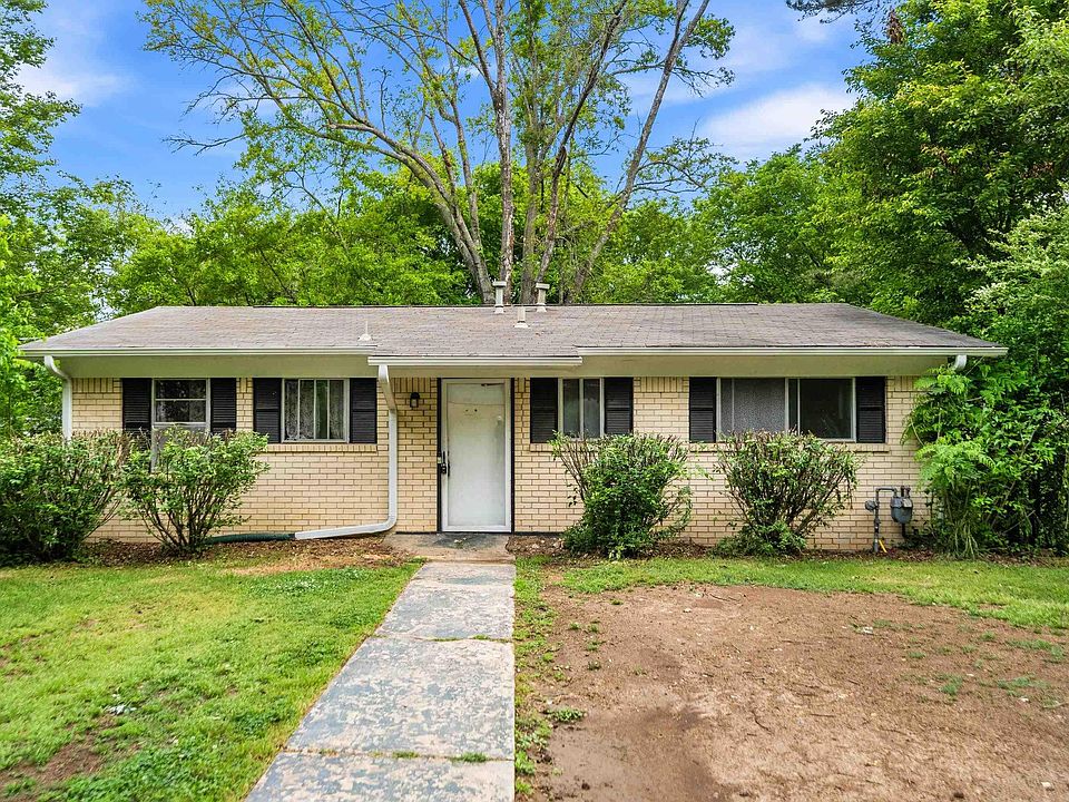 1st image of 104 Fruitwood St