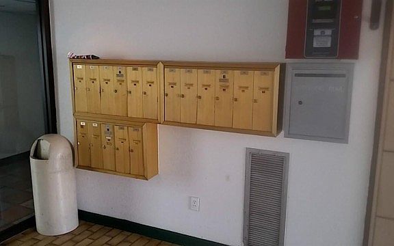 5th image of 2816 S Bartell Dr APT 1