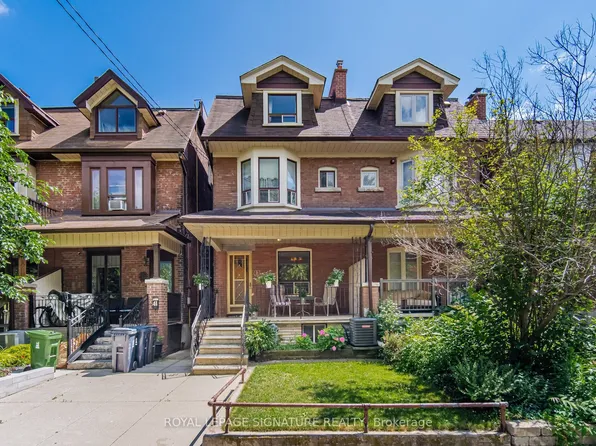 43 Marchmount Rd, Toronto, ON M6G 2A8
