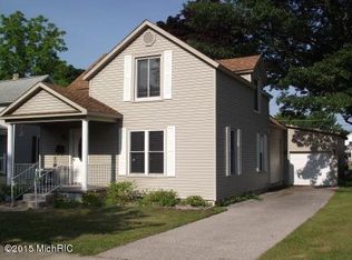 419 N Rath Ave, Ludington, MI 49431