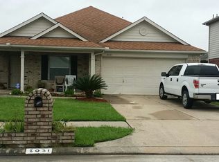 8031 Lavage Ln, Baytown, TX 77521