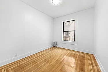 Rented by Elegran