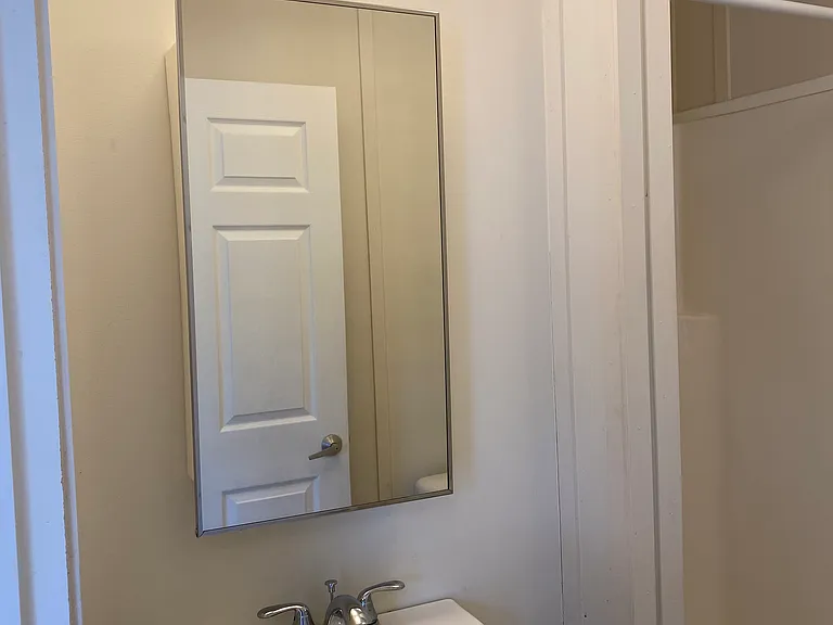 17020 Meridian Blvd — Photo 10