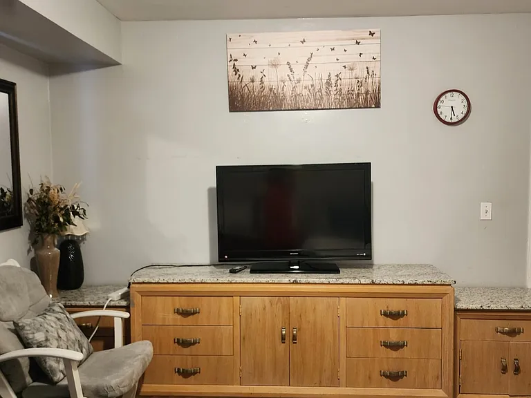 212 Astor St #1 — Photo 6