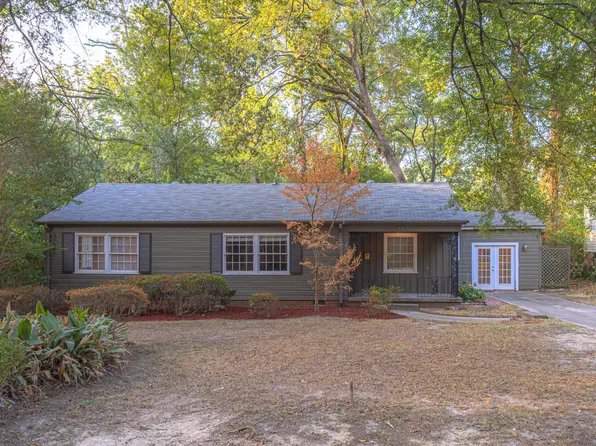 1069 Cedar Hill Dr, Jackson, MS 39206