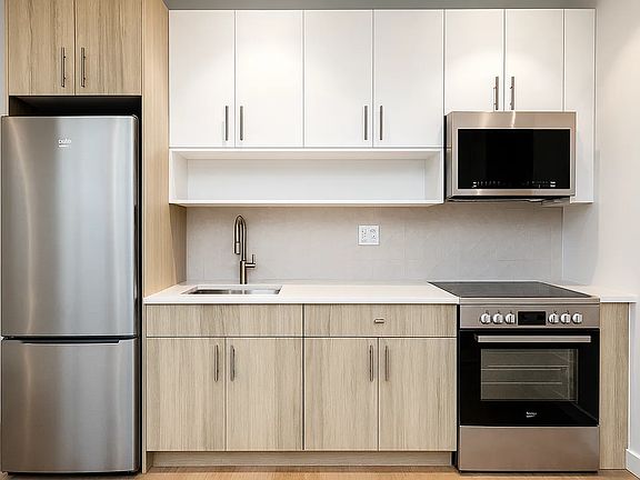 4th image of 333 Linden Blvd #5L